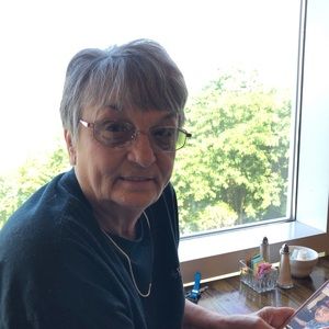 Meet your Posher, Peggy